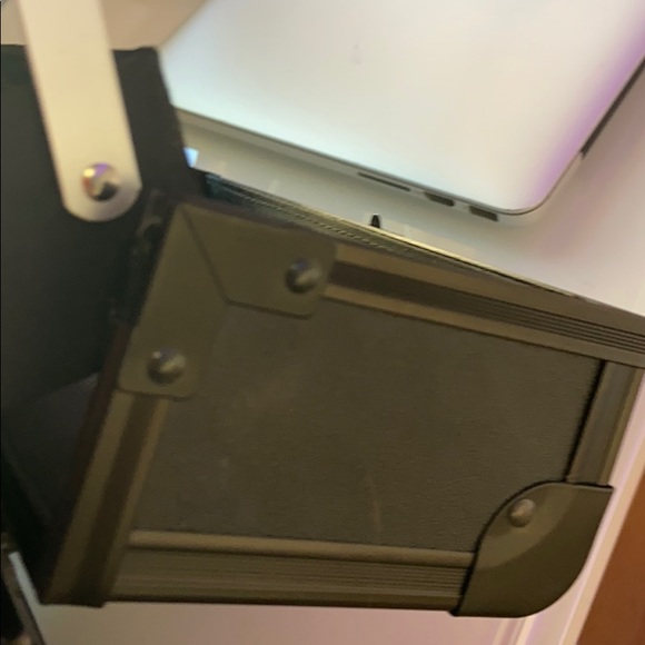 makeup box - Picture 14 of 15